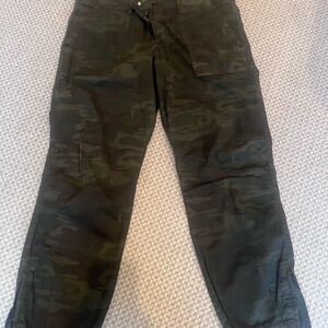 Sanctuary camo joggers